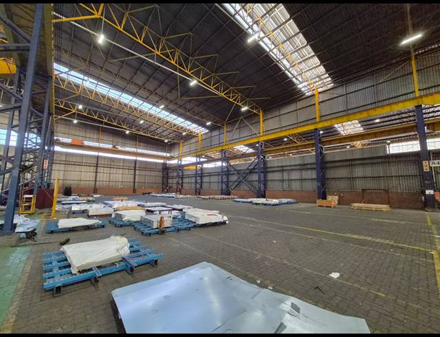 3,240M² FACTORY TO LET IN ROODEKOP